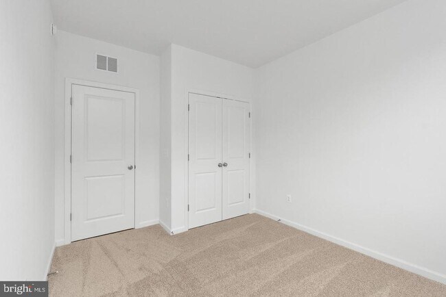 Building Photo - 2546 Neabsco Common Pl