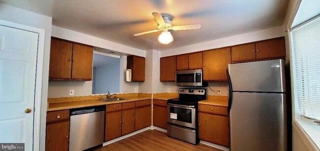 Building Photo - 16 Craftsman Ct