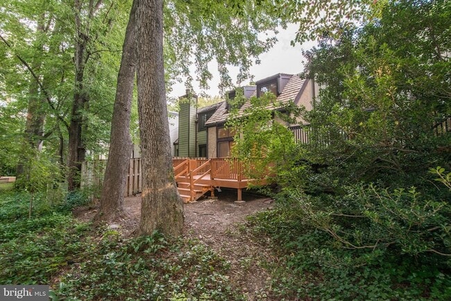 Building Photo - 1502 Farsta Ct