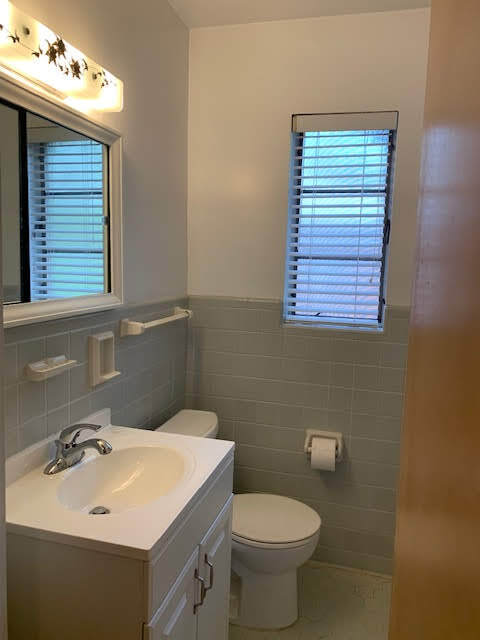 Building Photo - 3434 Linwood Ave