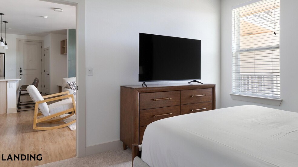 Building Photo - 18111 La Cantera Terrace