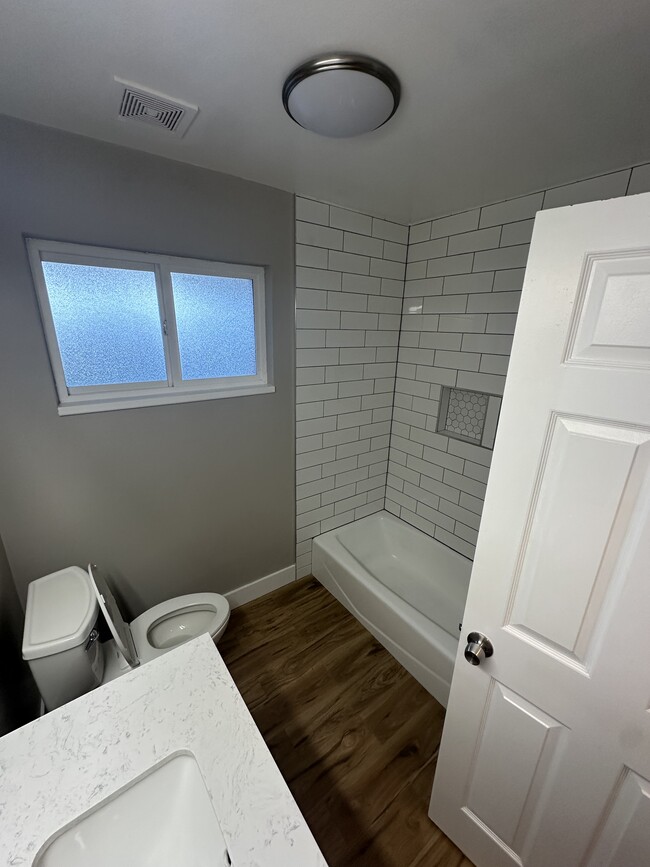 Building Photo - BEREA PROPERTY ( PRIVATE)