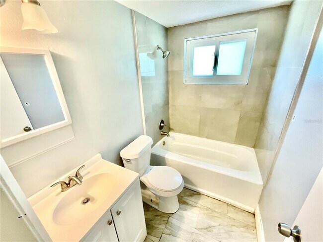 Building Photo - 9715 Gray Fox Ln