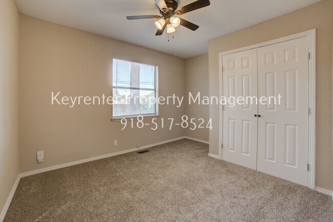 Building Photo - 8041-8041 S 79th E Ave