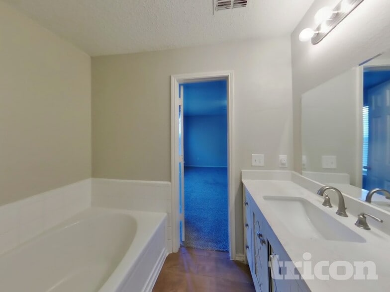 Building Photo - 1516 Warrington Way