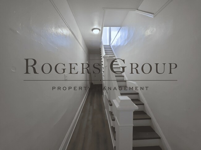 Building Photo - 121 Burwell Ave