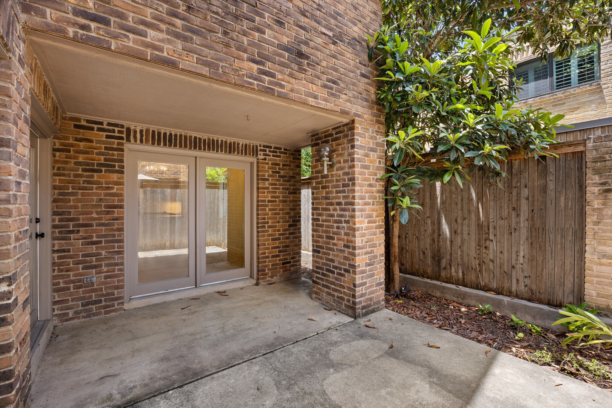 Back patio - 8103 N New Braunfels Ave #5