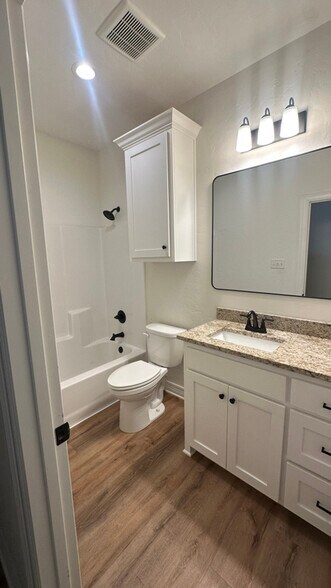 Building Photo - 257 Oak Vly Dr