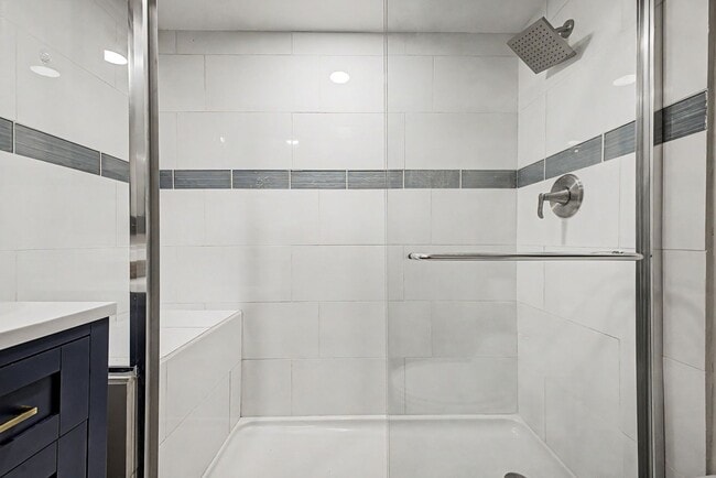 Building Photo - 3416 N 44th St