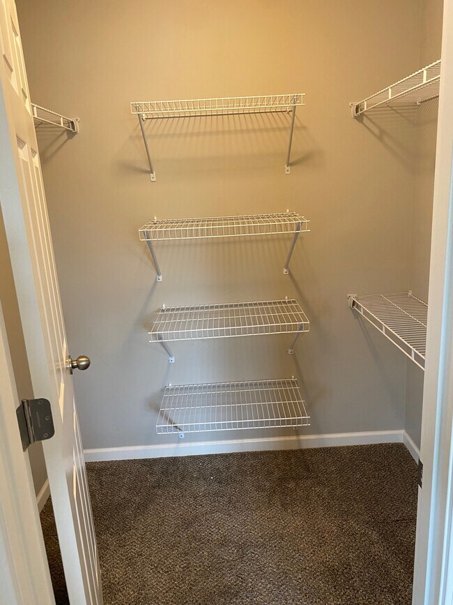 Building Photo - 1617 E Military Ave