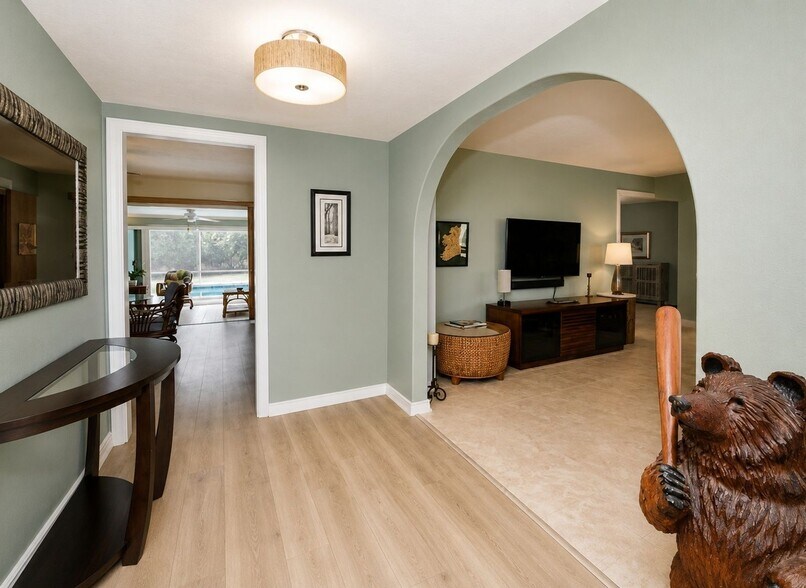 Building Photo - 2876 Captiva Dr