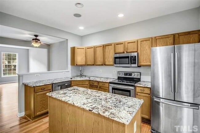 Building Photo - Beautifully Updated Brick Townhome - 3 Beds, 3 1/2 Baths