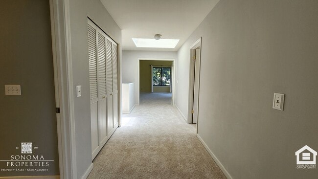 Building Photo - 3 Bedroom/2.5 Bathroom Home in Sonoma Greens!