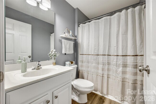 Building Photo - 928 Kite Dr