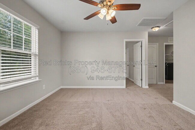 Building Photo - 10448 Benfield Rd