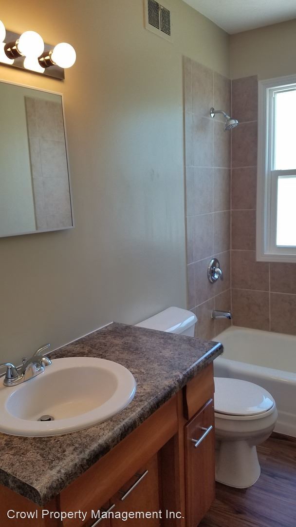 Building Photo - 2436 3rd Ave