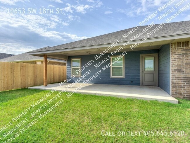 Building Photo - 10653 SW 18th St