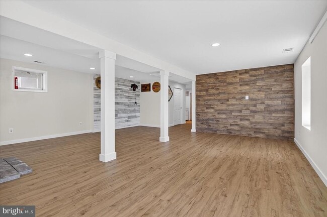 Building Photo - 19290 Bryants Ln