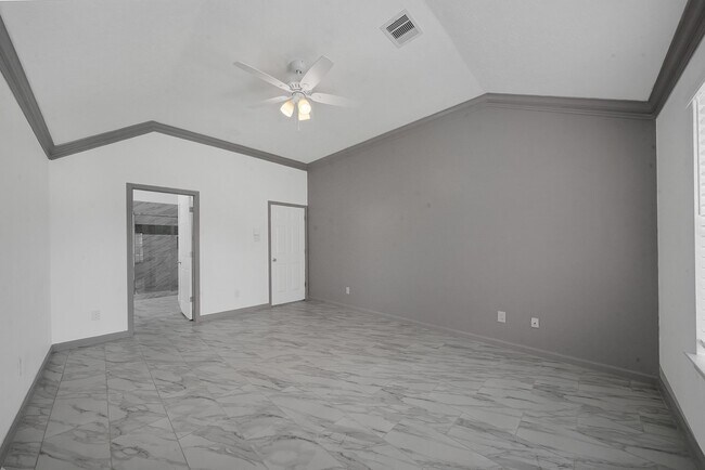 Building Photo - 3515 Walden Dr