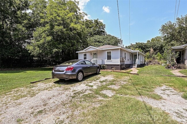 Building Photo - 3429 Tappan Pl