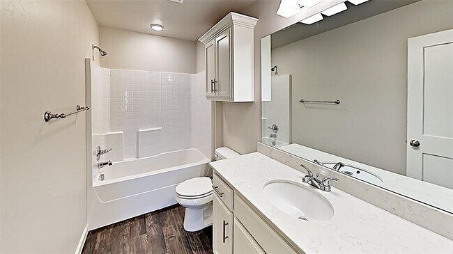 Building Photo - 4922 Avion Ct