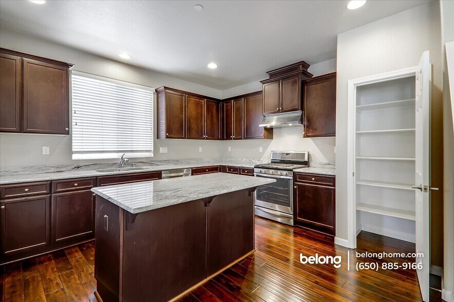 Building Photo - 40828 Tomales Terrace