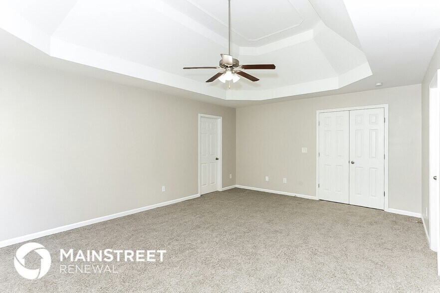 Building Photo - 5118 Upper Elm St