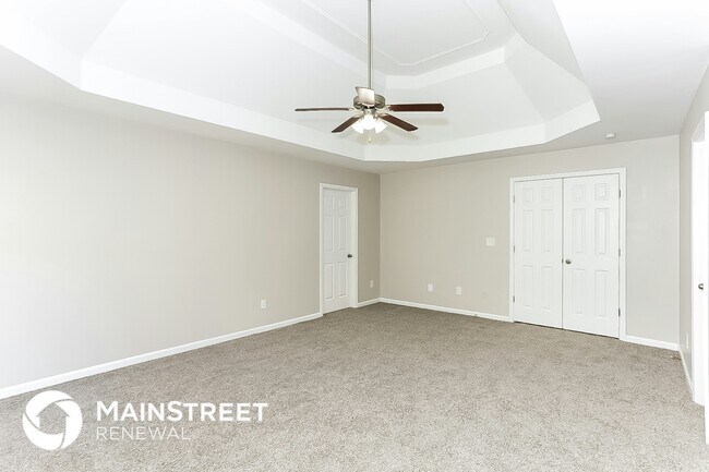 Building Photo - 5118 Upper Elm St