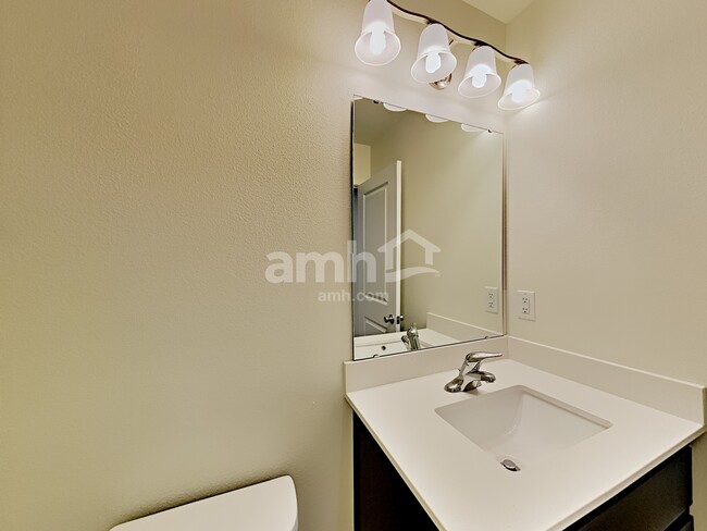 Building Photo - 1986 NW 22nd St