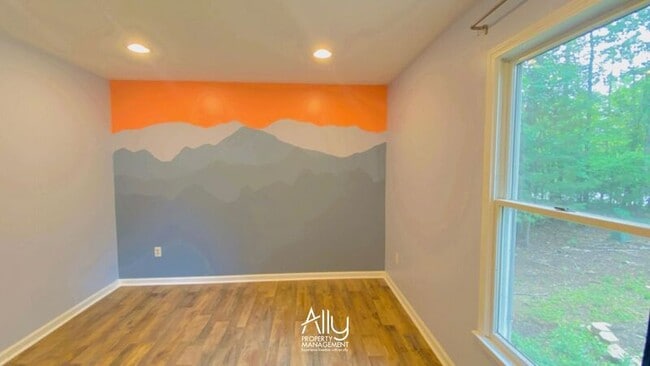 Building Photo - 4 Kanawha Ct