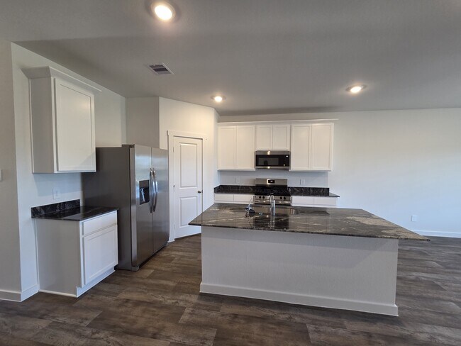 Building Photo - 1318 Isola Bella Dr