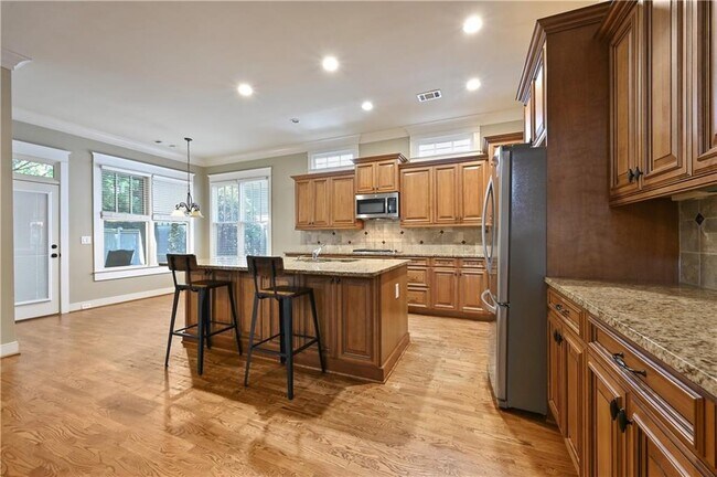 Building Photo - 4522 Gateway Ct