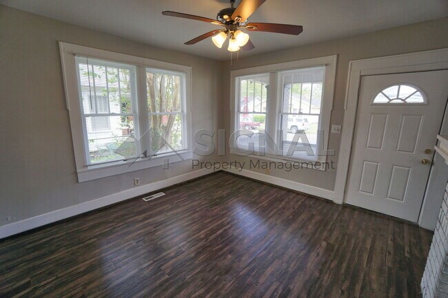 Building Photo - 1785 Steiner Ave SW