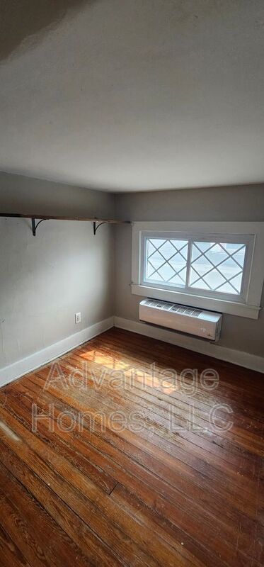 Building Photo - 315 Garfield Ave