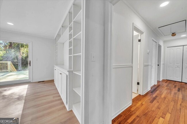 Building Photo - 1806 Knox St