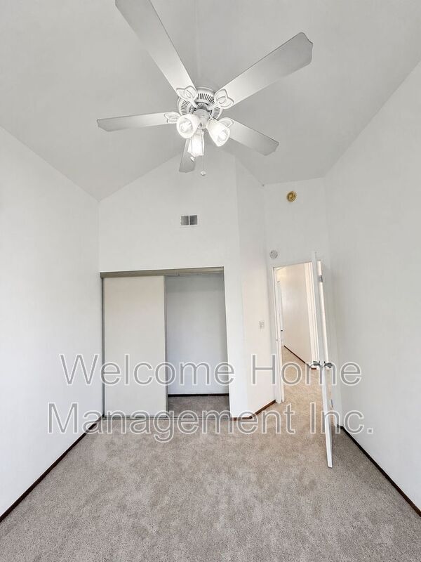 Building Photo - 34769 Comstock Common