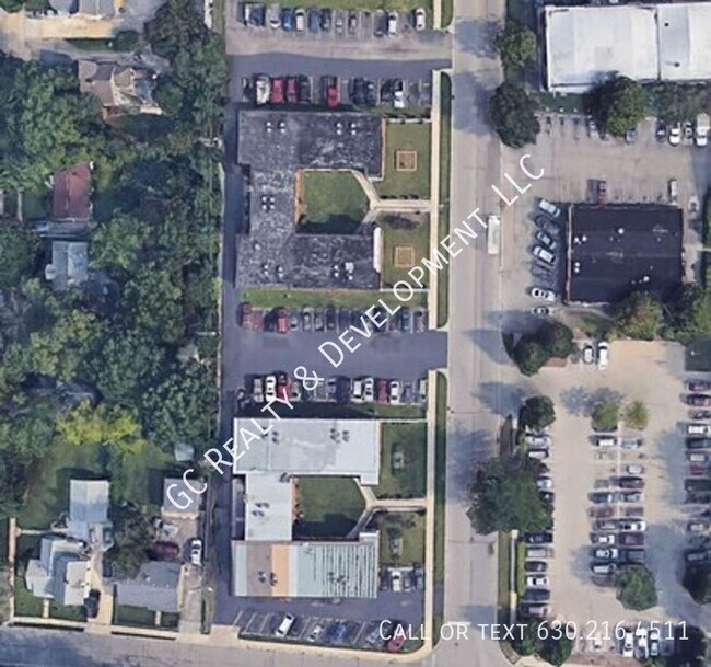 Building Photo - 324 Wilson Ave