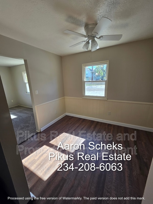 Building Photo - 3647 Albrecht Ave
