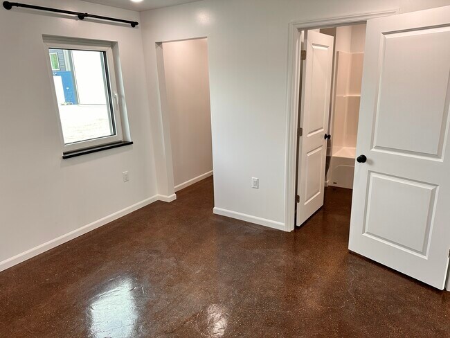 Building Photo - 1145 Downwind Dr