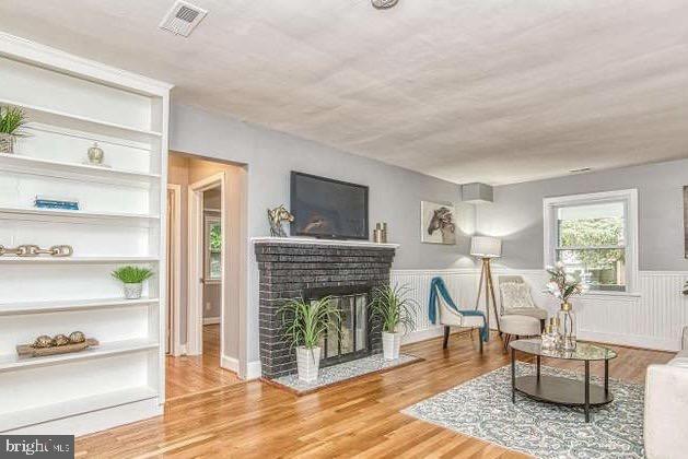 Building Photo - 14100 Rectory Ln