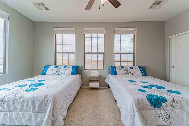 Building Photo - 1761 N St Francis Pl