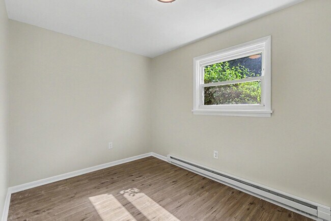 Building Photo - 7610 Grove Ave