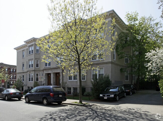 Building Photo - 80 - 82 Ivy St