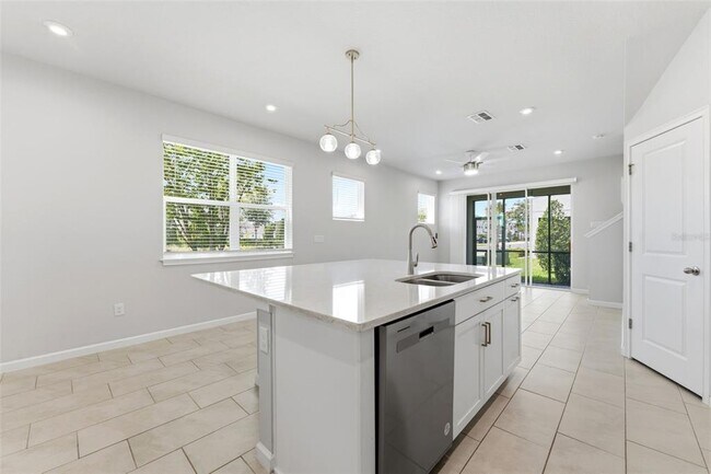 Building Photo - 2587 Everglade Way
