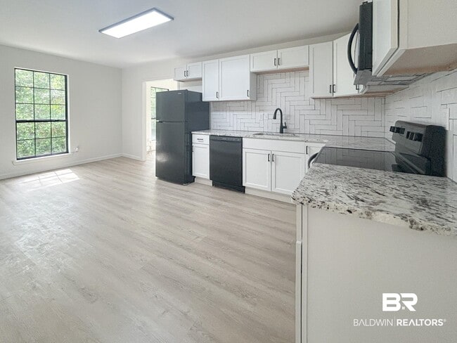 Building Photo - 10080 Bay Haven Dr