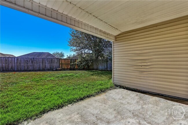 Building Photo - 173 Aquinnah Dr