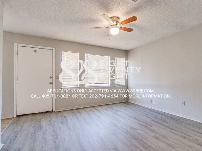 Building Photo - AVAILABLE NOW! 2 BD/1 BATH RENTAL IN NOBLE!