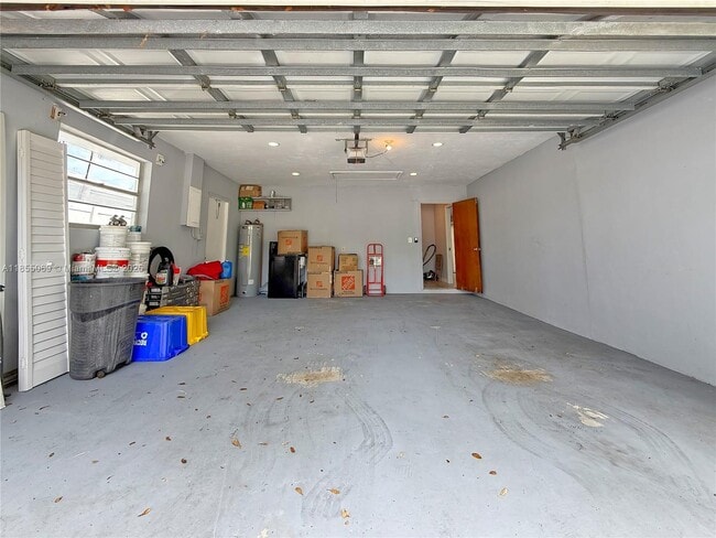 Building Photo - 2359 Gabriel Ln