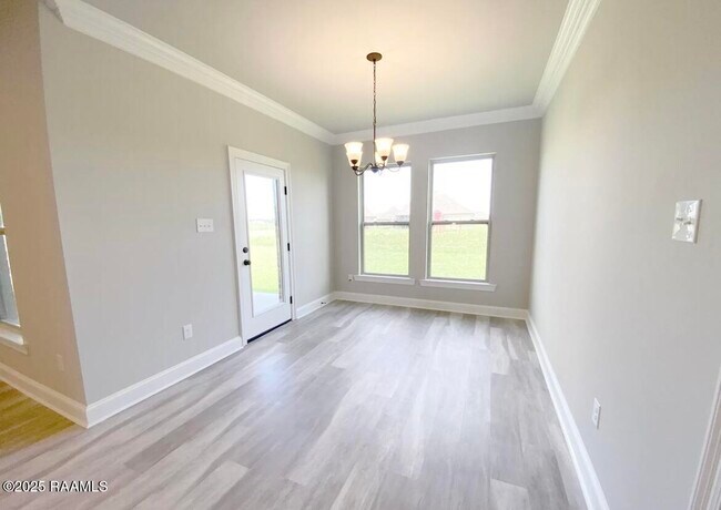 Building Photo - 315 Berg Ct