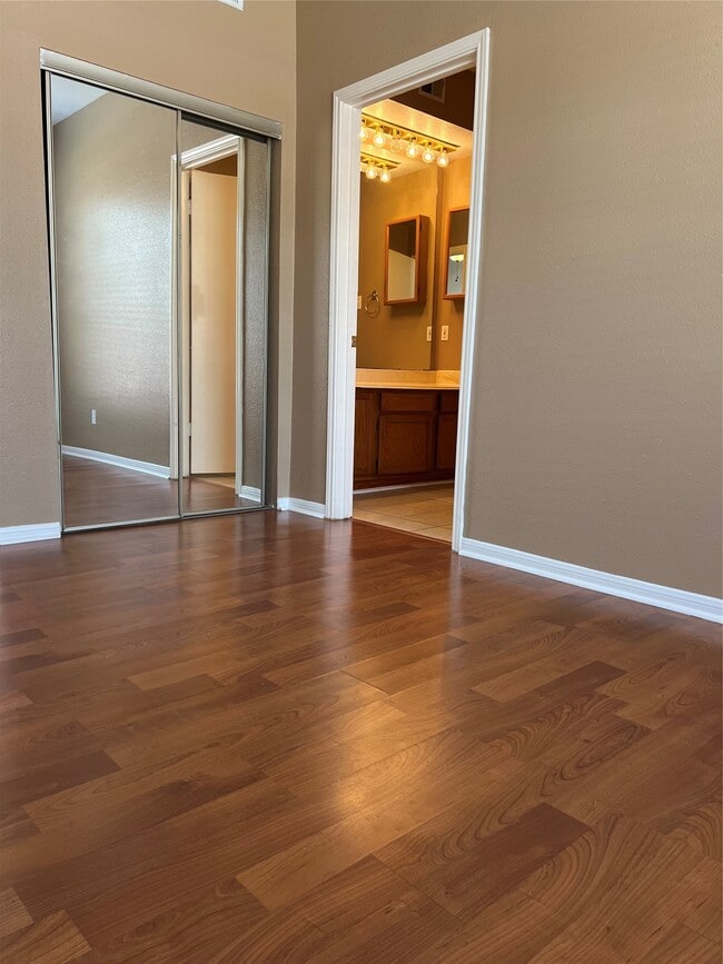 Building Photo - 2121 El Paseo St